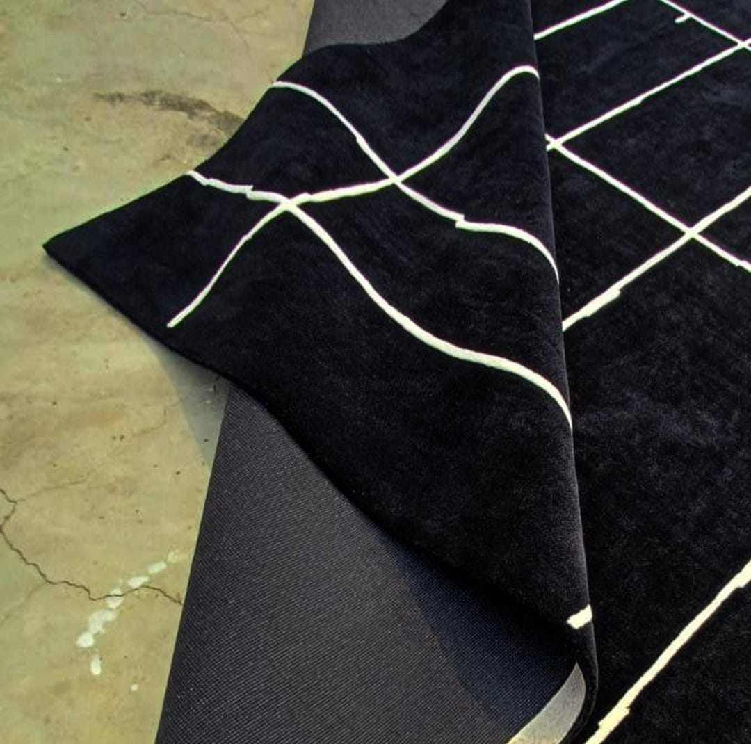 New York Contemporary Machine Made Black White Rug 5'3 x 7'6