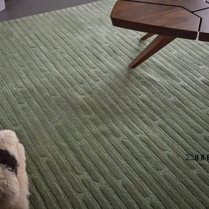 Olive green Premium Quality Luxury Handmade Textured Modern Abstract Woolen Tufted loop cut pile Designer Area Rug for Living Room Bedroom
