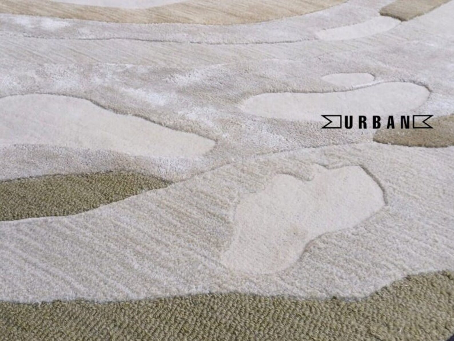 Tailor Made High-end Plush Modern Aesthetic Irregular Cut Shape Unique Handmade Wool and Art ...