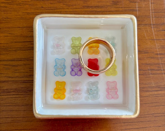 Gummy Bear Ring Dish- Jewelry dish - Fun gift! - Trinket Dish