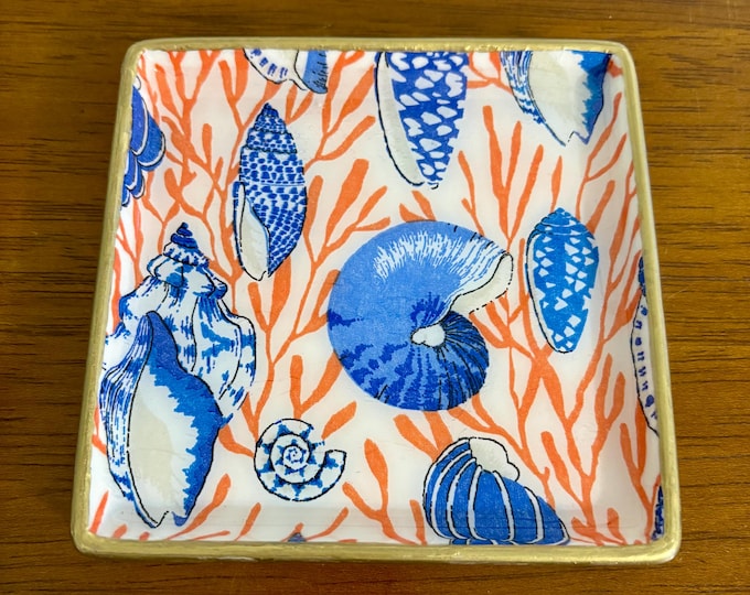 Blue and White Jewelry Dish- Coastal Seashell Ring Dish - Beautiful Gift idea!