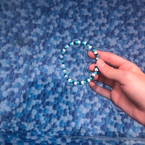 Blue sea seed bead bracelet