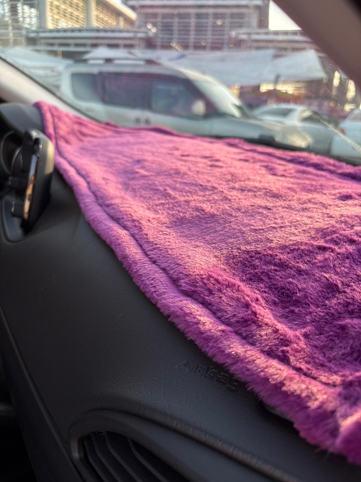 Couvre-Volant Auto Affaire Hiver Chaud en Peluche Peluche Molle Set biens Auto Protector Universel Fourrure Roue Voiture Accessoires
