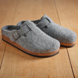 Eco-Friendly Men&#39;s Slippers: Recycled, Ultra Comfortable, Soft, Perfect for Indoors & Outdoors   &quot;I WUZZA Bottle Now Comfy Slippers