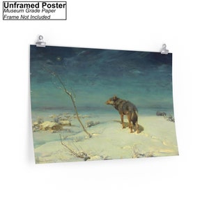Op de afbeelding: Een schilderij van een wolf die in een besneeuwd landschap staat onder een sterrenhemel. De wolf kijkt naar links en de lucht is diepblauw met een paar witte sterren. De sneeuw is wit en er zijn wat bomen op de achtergrond.