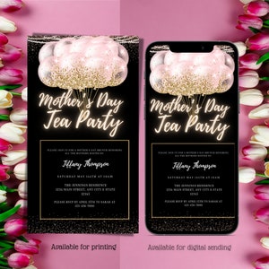 Könnte beinhalten: Eine schwarze und goldene druckbare Einladung zu einer Muttertags-Tee-Party. Die Einladung zeigt ein Design mit rosa und goldenen Ballons mit dem Text "Mother's Day Tea Party" in goldener Umrandung. Die Einladung enthält den Namen des Gastgebers, Datum, Uhrzeit, Ort und RSVP-Informationen.