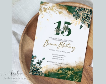 Invitación floral de quinceañera en verde esmeralda y dorado (plantilla editable)