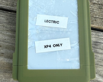 Protector de pantalla XP4 LECTRIC grande, color verde militar, resistente al agua, con pantallas XP4 (protección acrílica integrada).