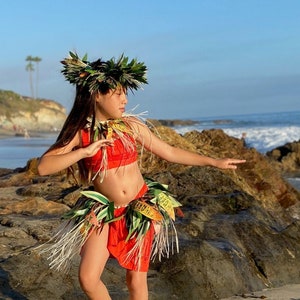 Keiki Costume 3pcs Set Otea Tamārii 4-12 Yrs Premium Competition Grade Haku Lei Po&#39;o, Neckpiece, & Half Hip Hei for Ori Tahiti Performance