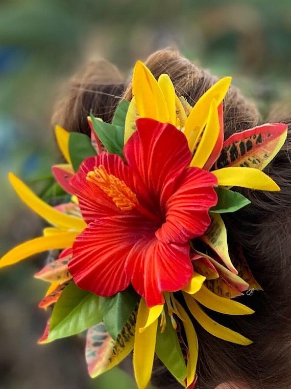 Ruffled Hibiscus Hair Clip: Tahitian Floral Headdress  display picture 1