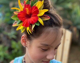 Ruffled Hawaiian Hibiscus Hair Clip Tahitian Headdress Costume Aparima Ahuroa Statement Piece Croton Maile Floral Artificial Ti Leaf Hairpin