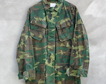 Vintage 1960s USMC Jungle Jacket Green OD Camo OG-107