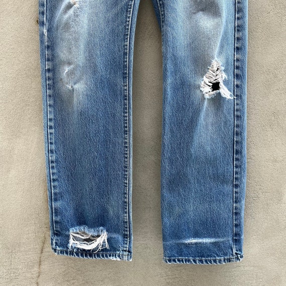 80’s Vintage Lee Riders Ripped Denim Jeans - image 9