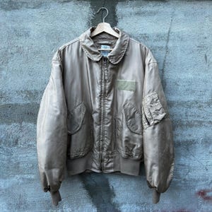 Large 80s US Air Force CWU-45/P Flight Jacket / Bomber Large 80s US Air Force CWU-45/P Flight Jacket / Bomber