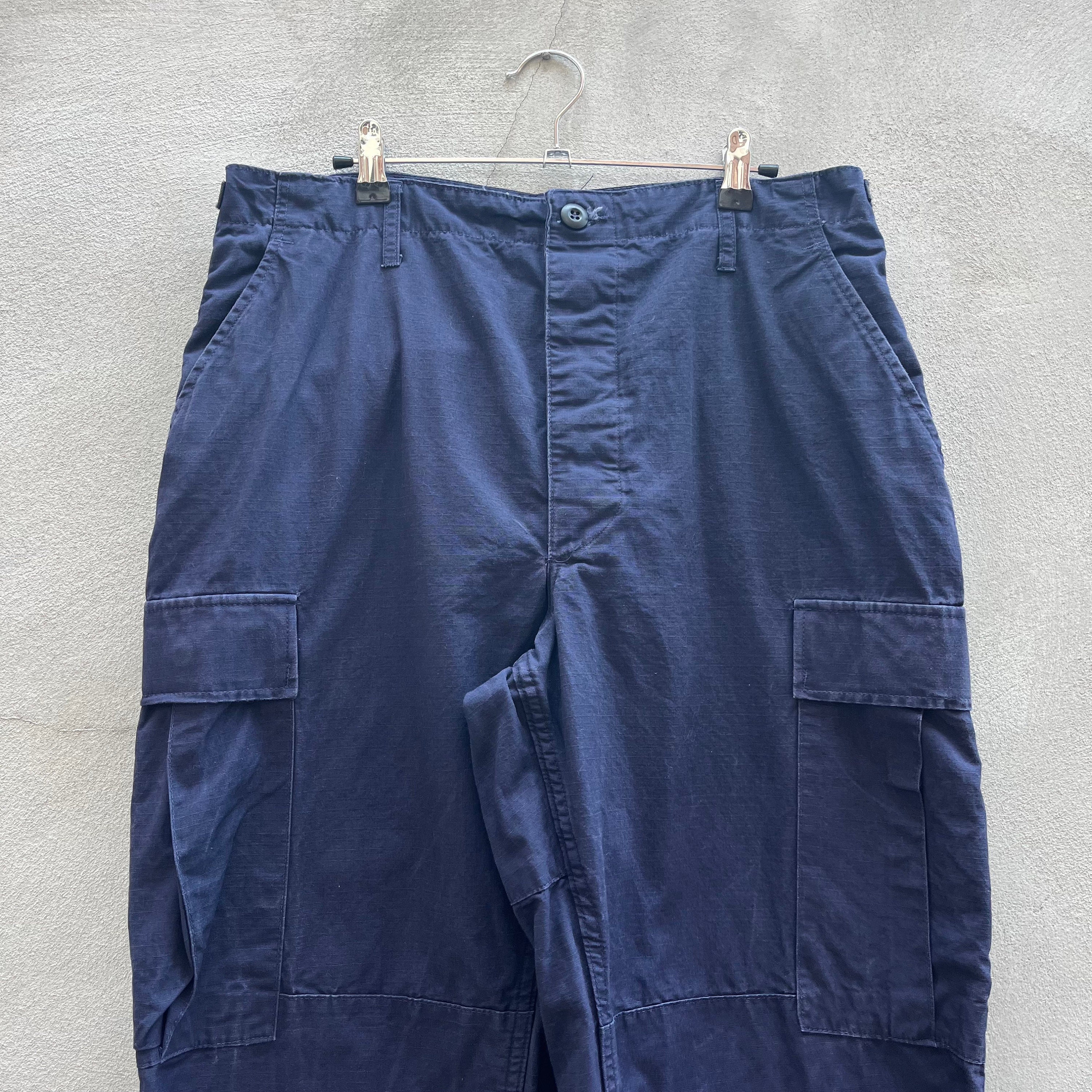 1990～00s Vintage  Navy Cargo Pant VINTAGE 90S Y2K BLUE MILITARY FATIGUES CARGO PANTS 32x30