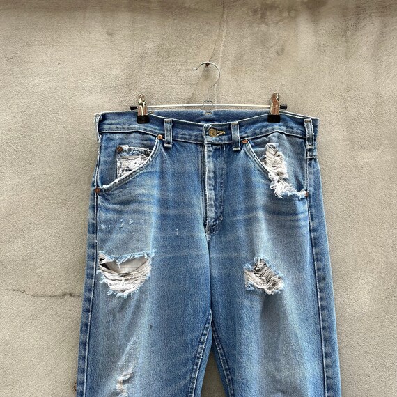 80’s Vintage Lee Riders Ripped Denim Jeans - image 10