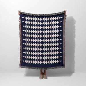Classic Diamond Woven Blanket