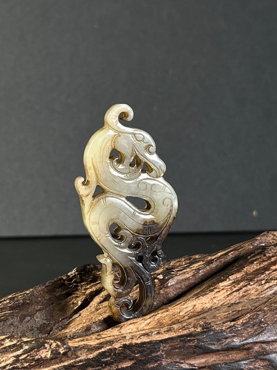 Antique jade dragon pendant, White jade pendant, Coll… Gem