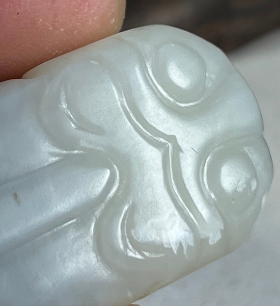 White jade tiger pendant necklace, white jade ani… - image 3