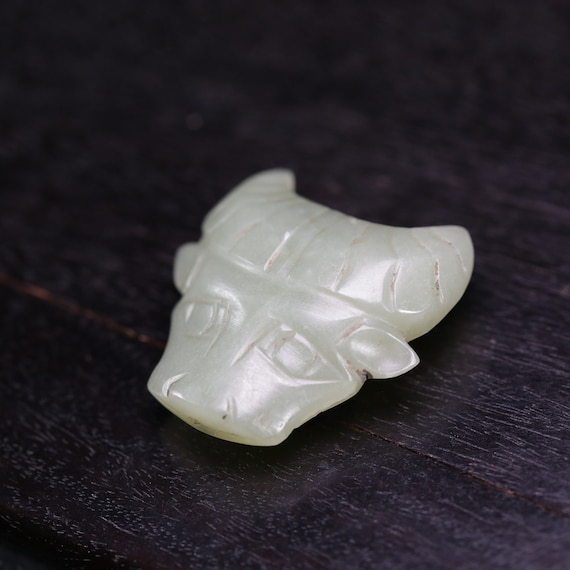 Ancient ox head jade pendant, greenish jade animal
