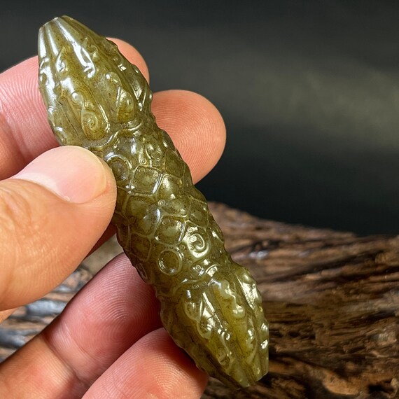 Antique jade Lezi pendant, Greenish jade pendant, Col… Gem