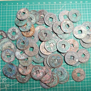 Lot of 60 Pcs Ancient chinese coins , Tian Sheng Yuan Bao