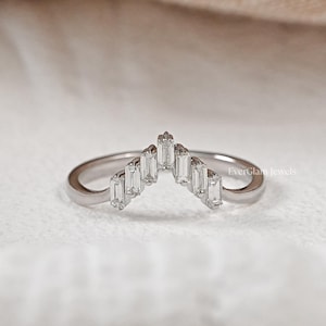 Baguette Cut Natural Diamond Wedding Band / Earth Mined Diamond Chevron Band / Prong Set V Shape Anniversary Band Gift For Women
