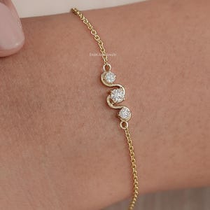 Round Cut Earth Mined Diamond Three Stone Bracelet/ Lab Grown Dainty Diamond Bracelet/ 14K Solid Gold Cable Chain Bracelet For Wedding Gift