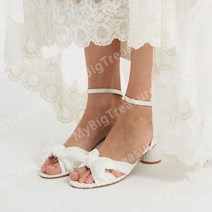 Big Bow Block Heel, Wedding Sandals White, Wedding Heels with Ankle Strap, Bridal Low Heel Sandals for Bride, Bridesmaid Shoes