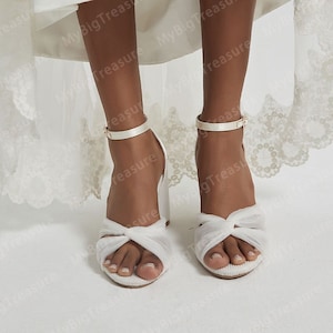 White Bow Bridal Sandals, Wedding Block Heels, Boho Wedding Shoes with Strap, Classic Bridesmaid Shoes, Ivory Wedding Heels