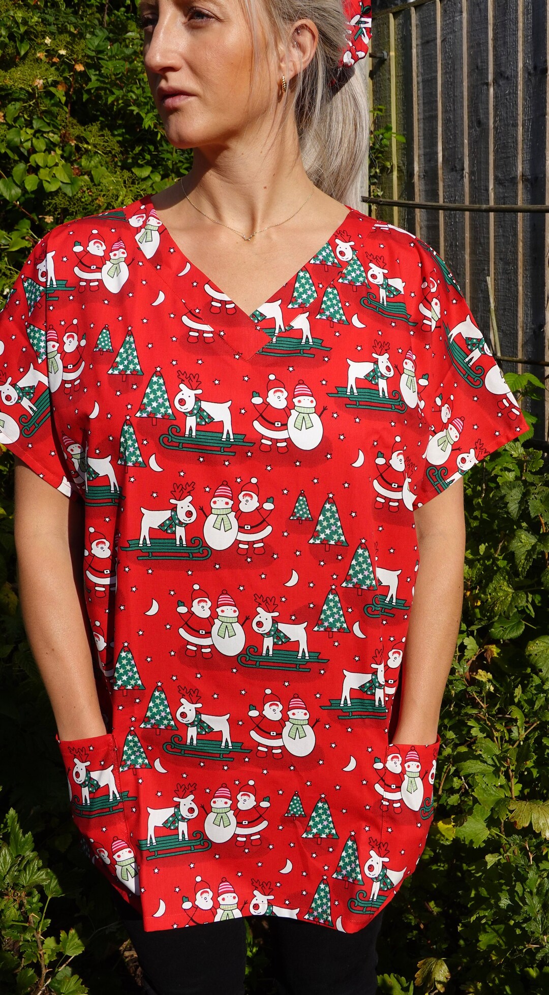 Scrub Top- Christmas Scatter