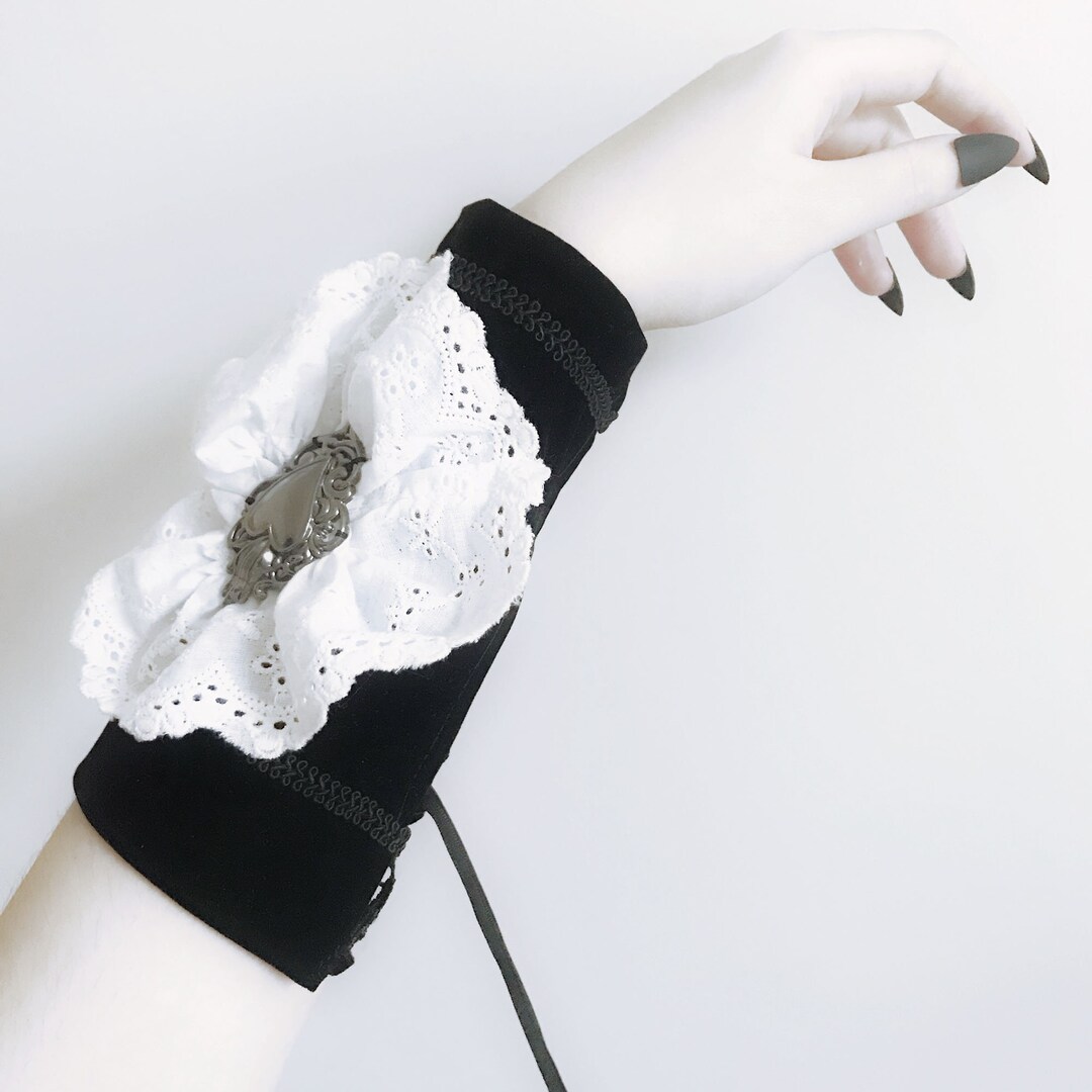 Dark Velvet Wrist Strap Gloves Lace Baroque Heartshaped Etsy