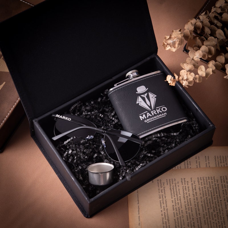 Best Gifts for Groomsmen Ideas