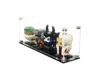 Vitrina acrílica con capacidad para 4 figuras BrickHeadz - El set no está incluido.