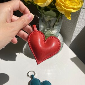 Leather Heart Keyring , Mother's Day Gift, Personalised Leather Keyring Key Chain Gifts for Her and Him, Personalized Gift, Handmade in DE image 5