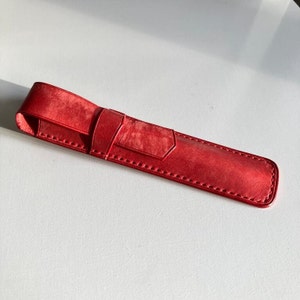 Leather Pen Case Single Pen Holder Pen Sleeve Leather Pen Pouch Gift for Teacher Hand Stitched Fountain Pen case Luxury Pencil Cover