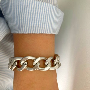 Bracciale in argento antico, bracciale in argento, bracciale a maglie grandi, bracciale in argento, bracciale leggero in argento grosso, bracciale con monete immagine 2