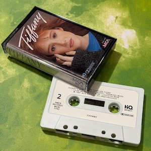 Kate bush cassette running up that hill - Etsy 日本