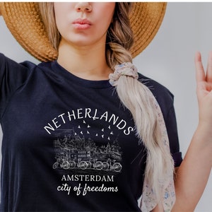 Amsterdam Shirt, Amsterdam Travel, Netherlands Shirt, Amsterdam Tee, Netherlands Bicycle Tee - T-shirt super soft and comfortable T-shirt.