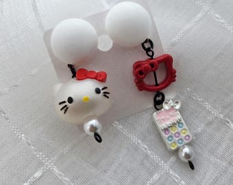 Pendientes de gatito kawaii adorables, pendientes colgantes asimétricos de acrílico, joyería de moda coreana, regalo único para ella, estilo Harajuku.