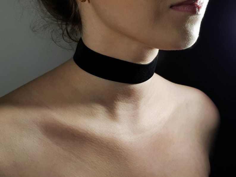 Black Elastic Double Plush Velvet Choker Extra Wide 25mm Black Choker Velvet Choker, Jewellery, Velvet Choker, Elegant Minimalist image 2