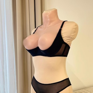 Open cupless lingerie Shelf bra open, Quarter cup bra with personalized support Open cupless bra for large bust, Half cup bra cleavage