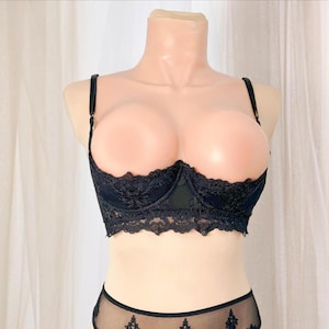 Lace Viertelschalen-BH: Offener Shelf-BH mit Bügel-Unterstützung