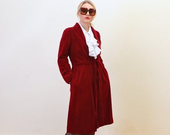 Vintage burgundy velour house coat, button down housework robe with belt and pockets