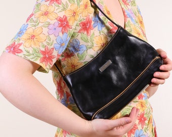 Vintage Y2K mini leather shoulder bag in black