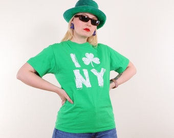 Vintage 00s St Patricks Day New York Fruit of the Loom Heavy Cotton HD Green T-Shirt in M