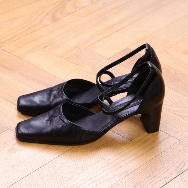 Vintage Y2K d'orsay pumps square toe slide on High heels in black, size EU38-38.5 / UK6 / US8