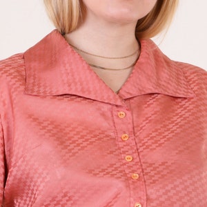 Vintage 70s Cutaway Collar Dusty coral pink Blouse, Size up to M image 6