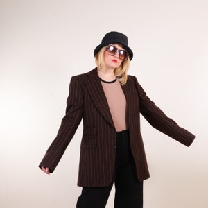 Vintage 70s Pinstripe Wool Minimalist Van Gils Blazer w Large Lapels in Brown M imagem 5