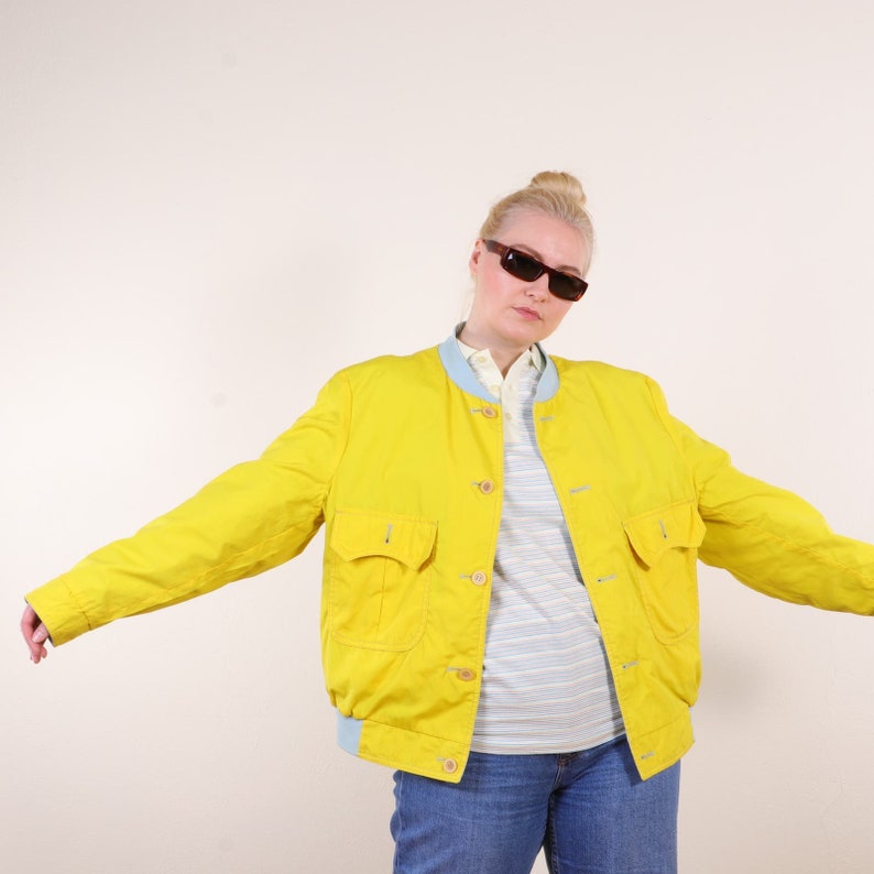 Vintage 80s REVERSIBLE bold bomber jacket in yellow and baby blue M, cotton artisan hippie short jacket image 2